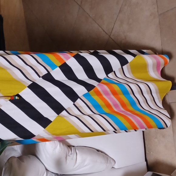 Cache Dress - Picture 3 of 9